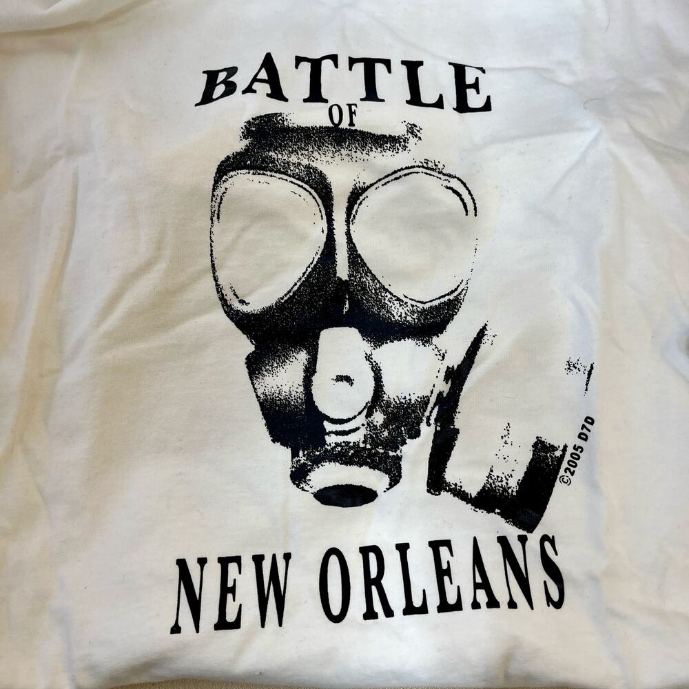 Hurricane Katrina T-Shirt Mens 3XL Gas Mask Respirator Battle of New Orleans New